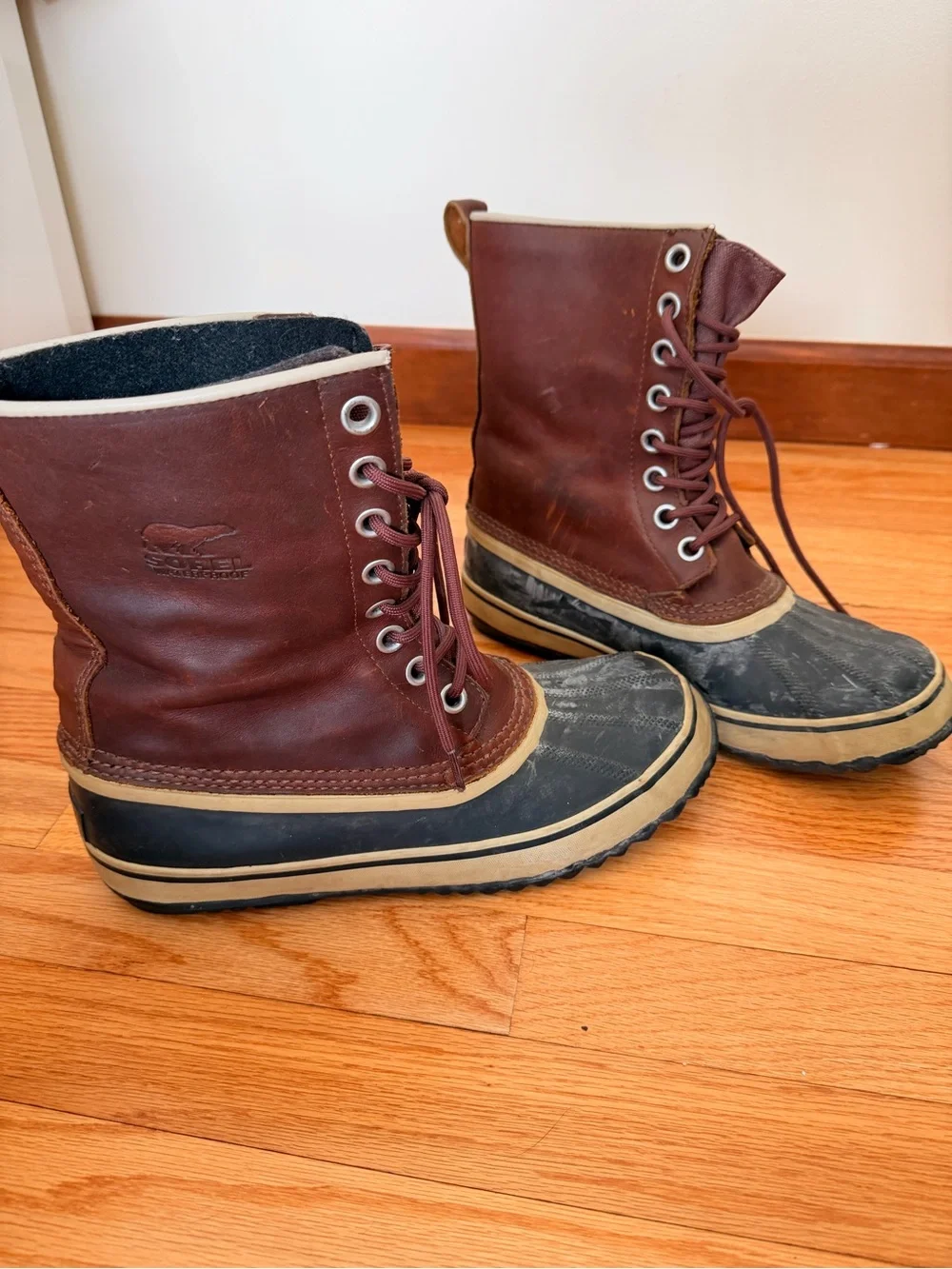 Sorel Duck Boots in Brown and Black - Lace-Up Women's Outdoor Winter Boots